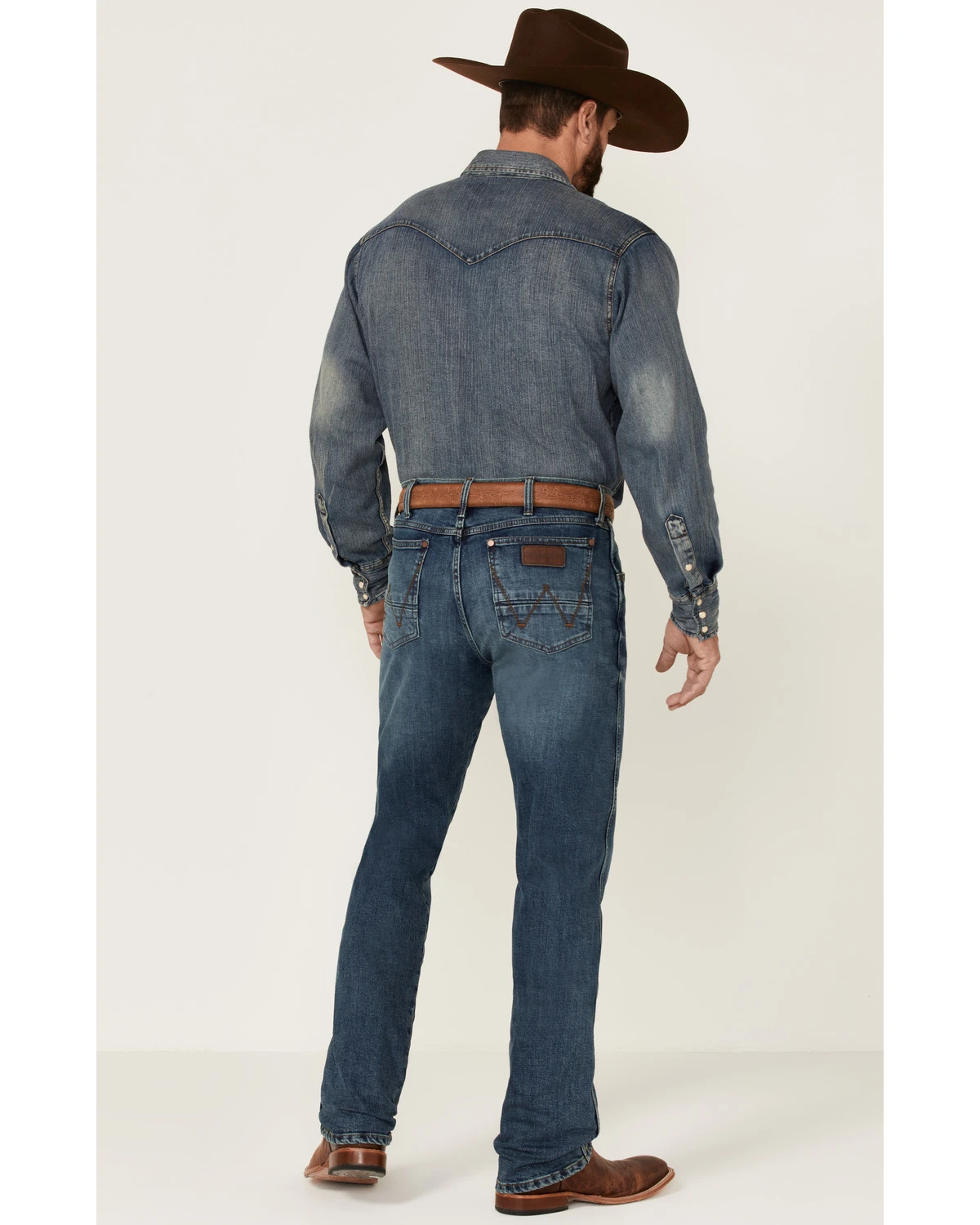 Wrangler Retro Men's Hereford Medium Wash Stretch Slim Straight Jeans - Image 3